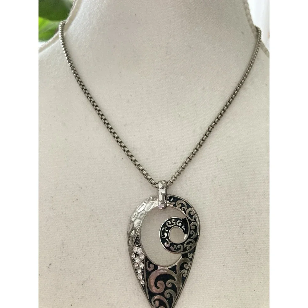 Silver Tone Filigree Swirl Pendant Necklace Rhinestone‎ Accent Abstract Teardrop